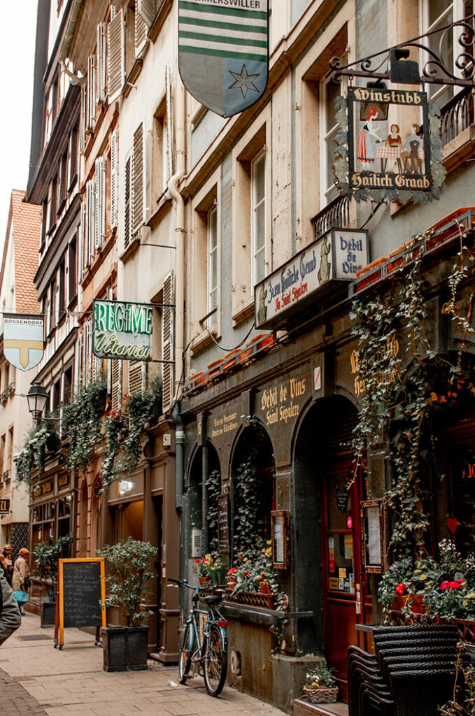 Kleine Gassen im elsässischen Strasbourg